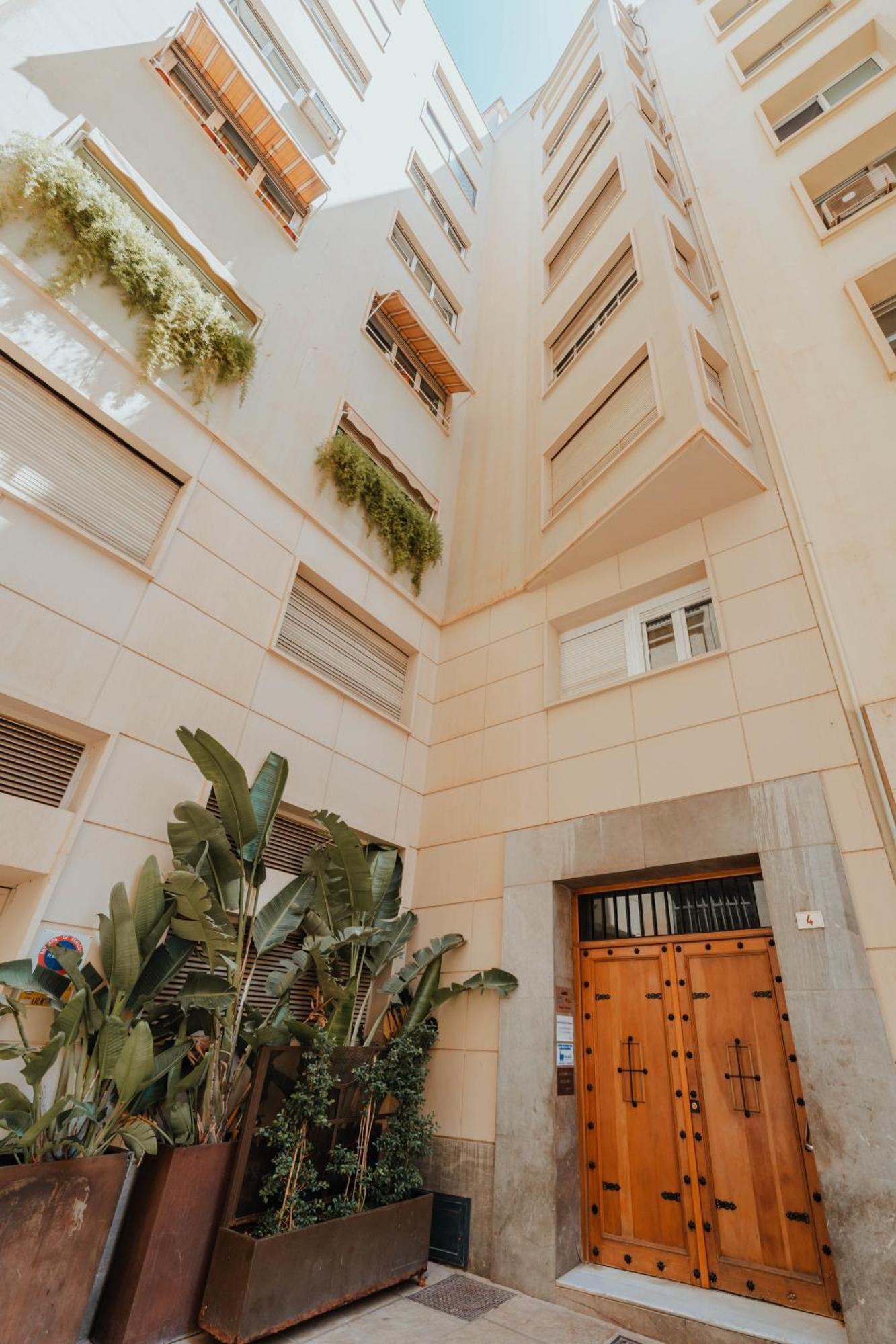 Gran Apartamento De 3 Habitaciones Junto A La Catedral Малага Екстер'єр фото